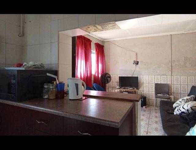 5 BEDROOM HOUSE FOR SALE IN PRETORIA WEST